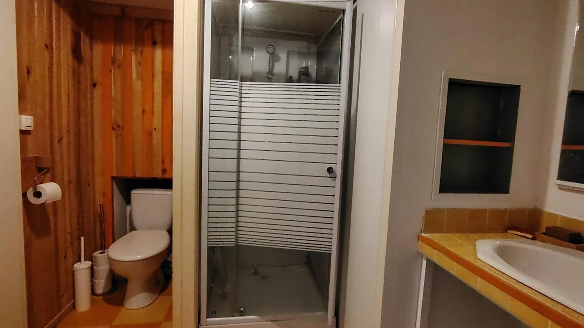 Homestay Chambre Privee Au Pays Des Volcans Massiac